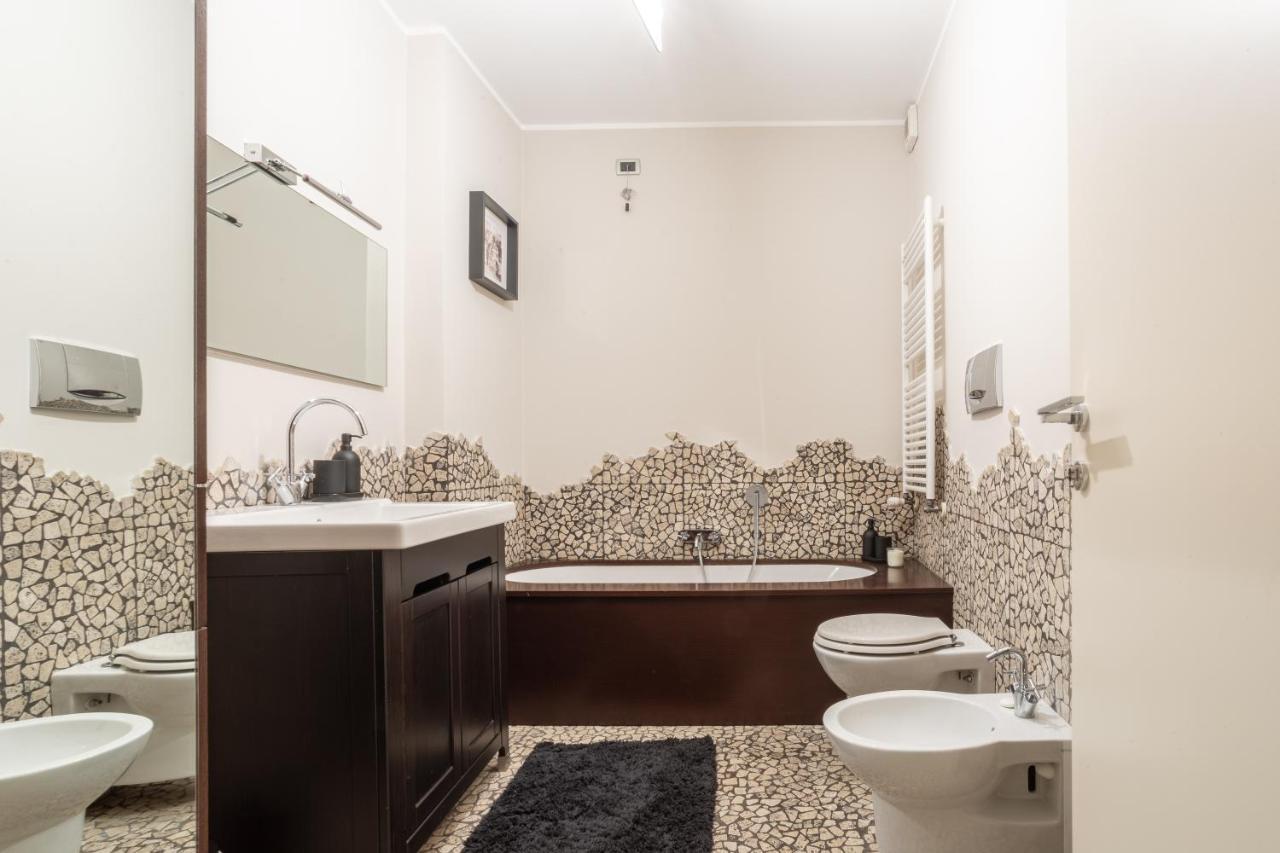 Suite Alzaia By Icasamia It Milano Exterior foto